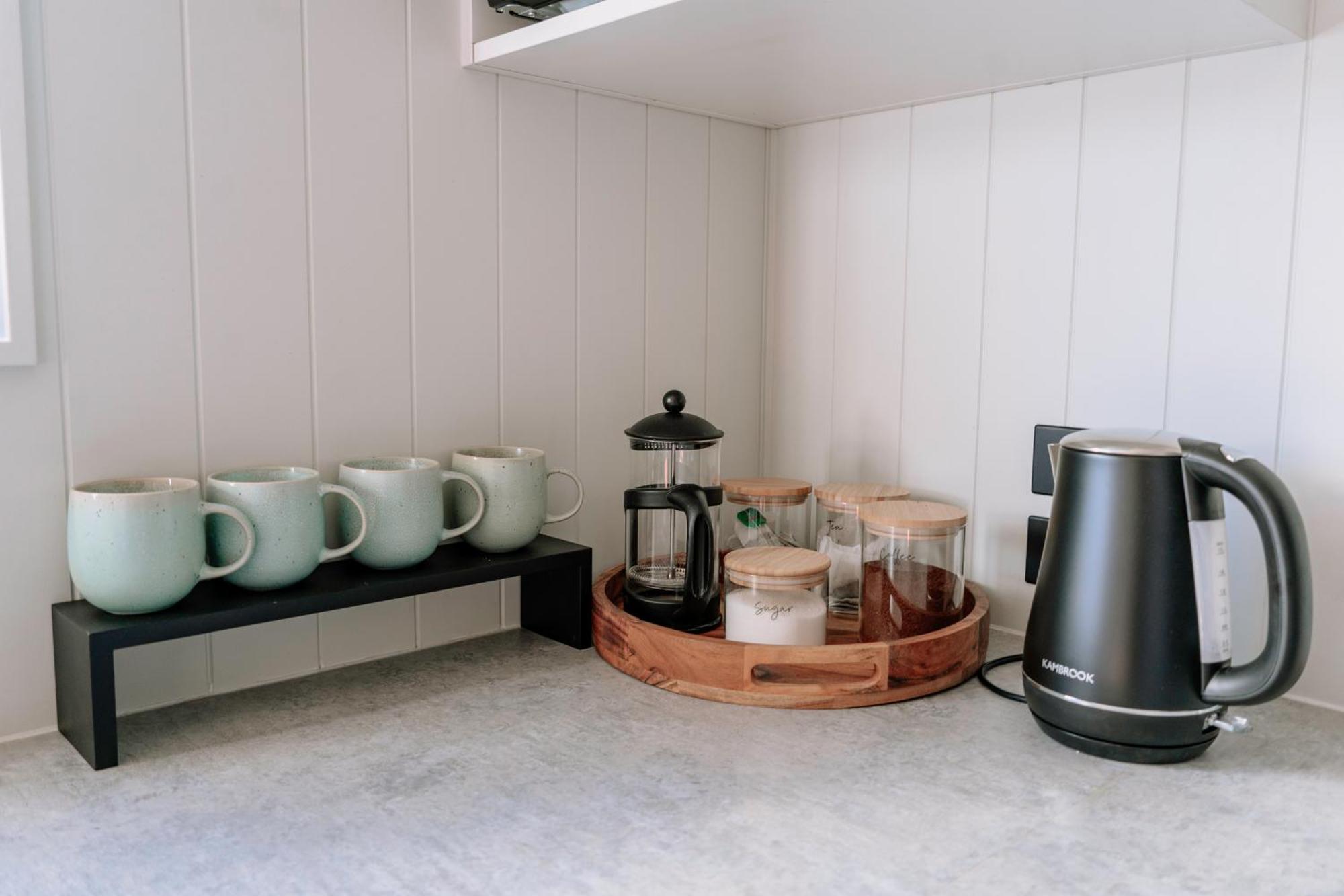 Mountain Cabin - Central, Cosy And Cute With Views Wanaka Ngoại thất bức ảnh